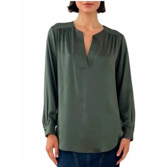 AMANDA UPRICHARD Tops - NEW AMANDA UPRICHARD highliner shirt in tarragon
